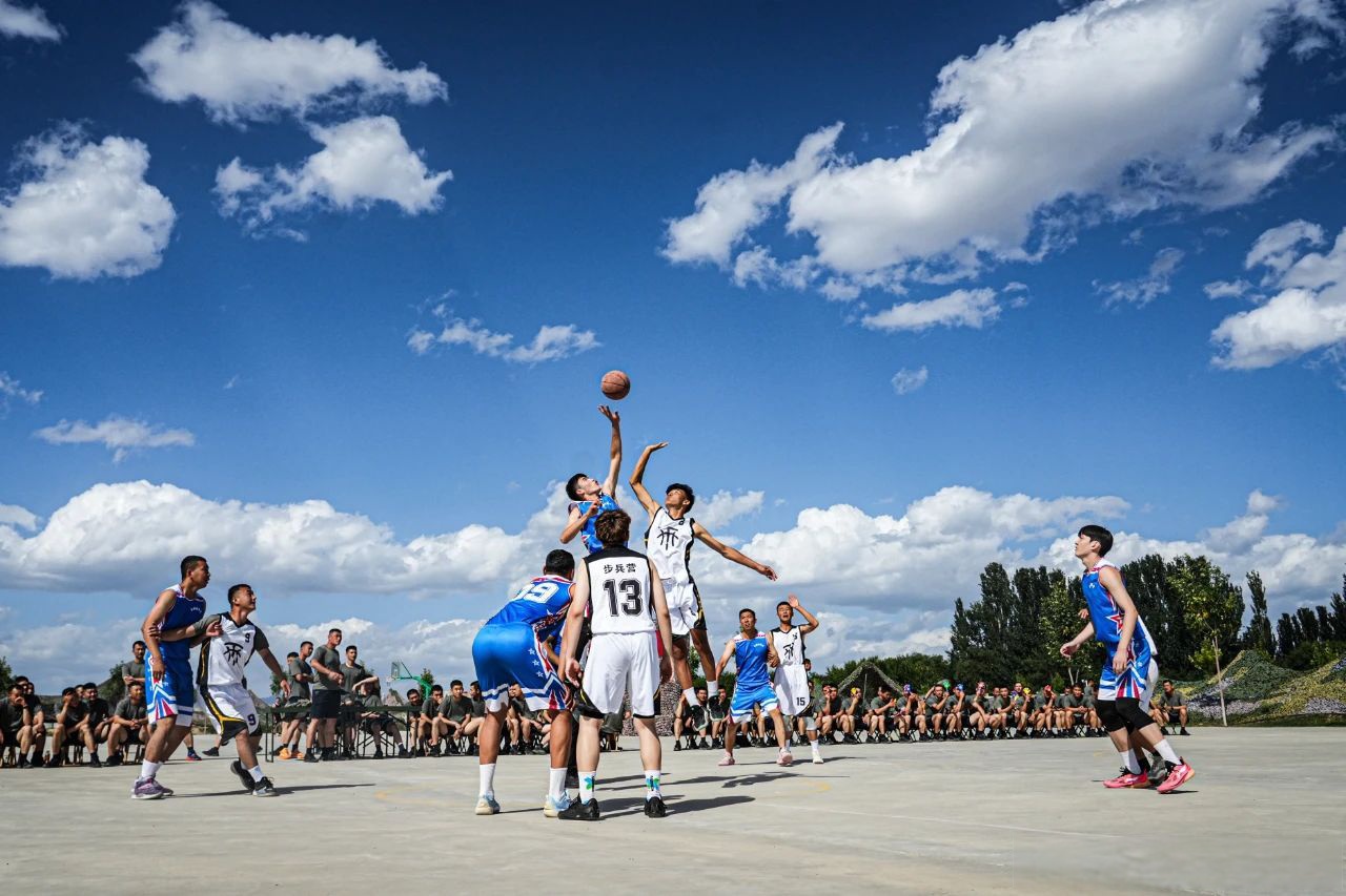 九游官网下载-球队积极备战，赛场竞技风采绽放  第2张